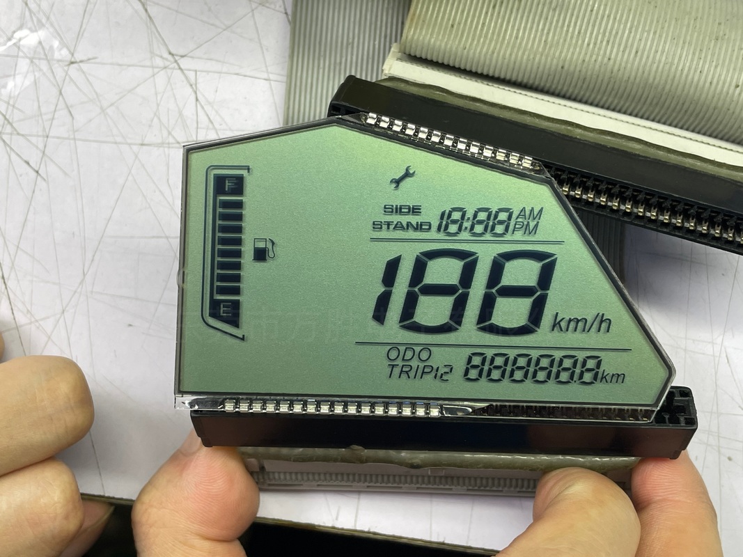 لوحة زجاجية مخصصة HTN LCD | سعر شاشة LCD ذات 7 شرائح للإلكترونيات الصناعية والاستهلاكية